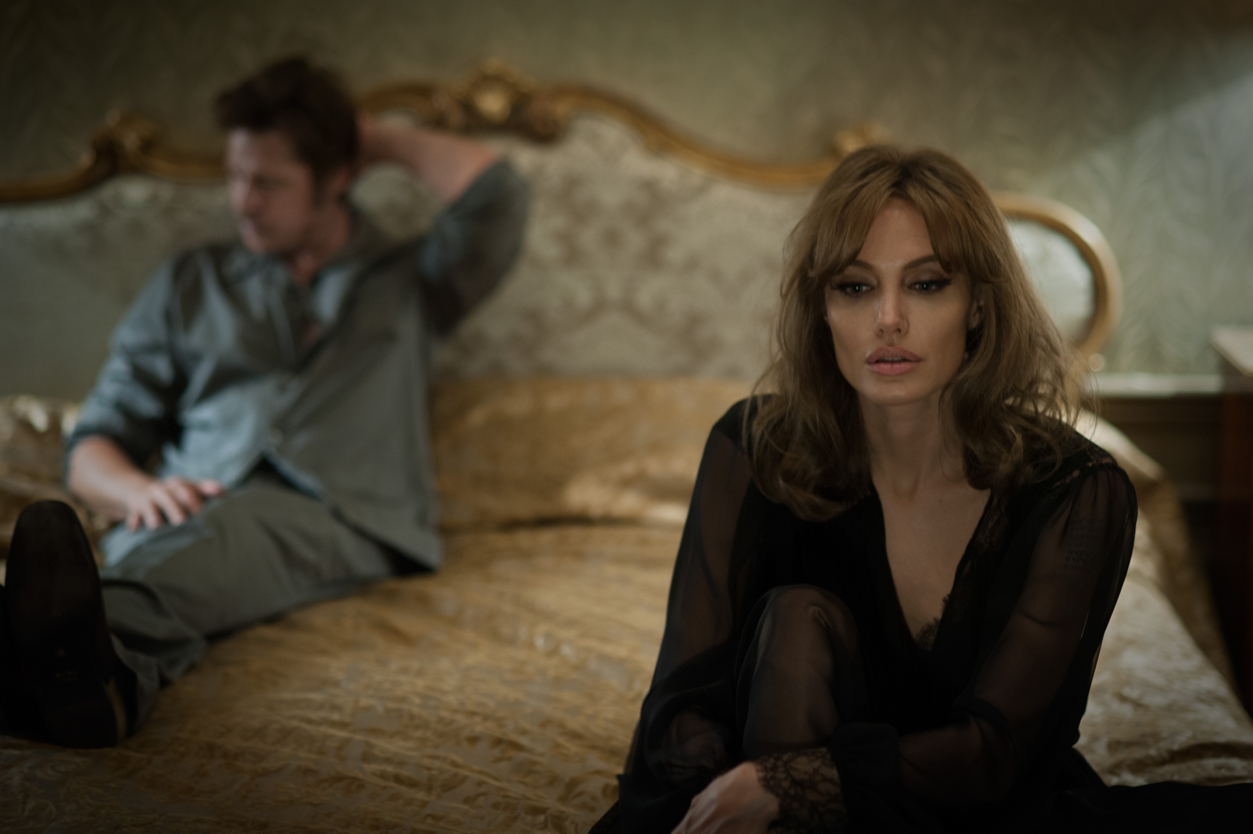 Bekijk de tweede officiële By The Sea trailer