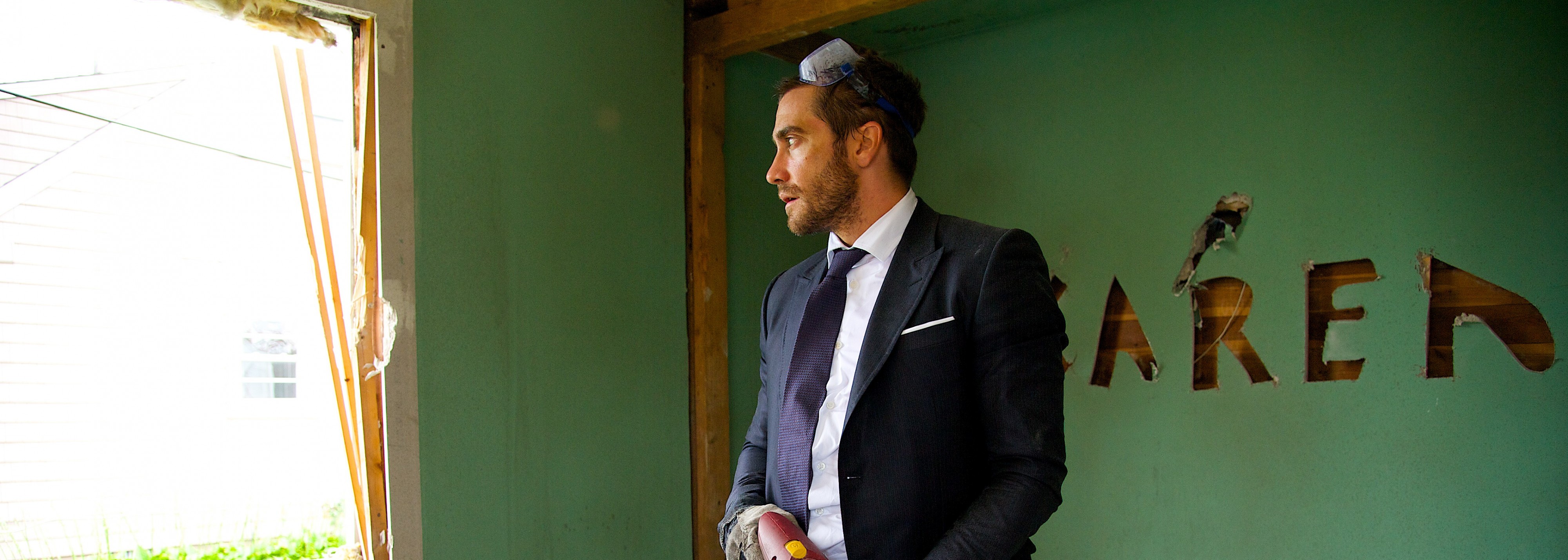 Bekijk Jake Gyllenhaal in de Demolition trailer