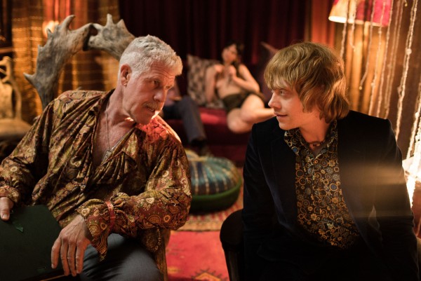 moonwalkers_60082413_st_1_s-high
