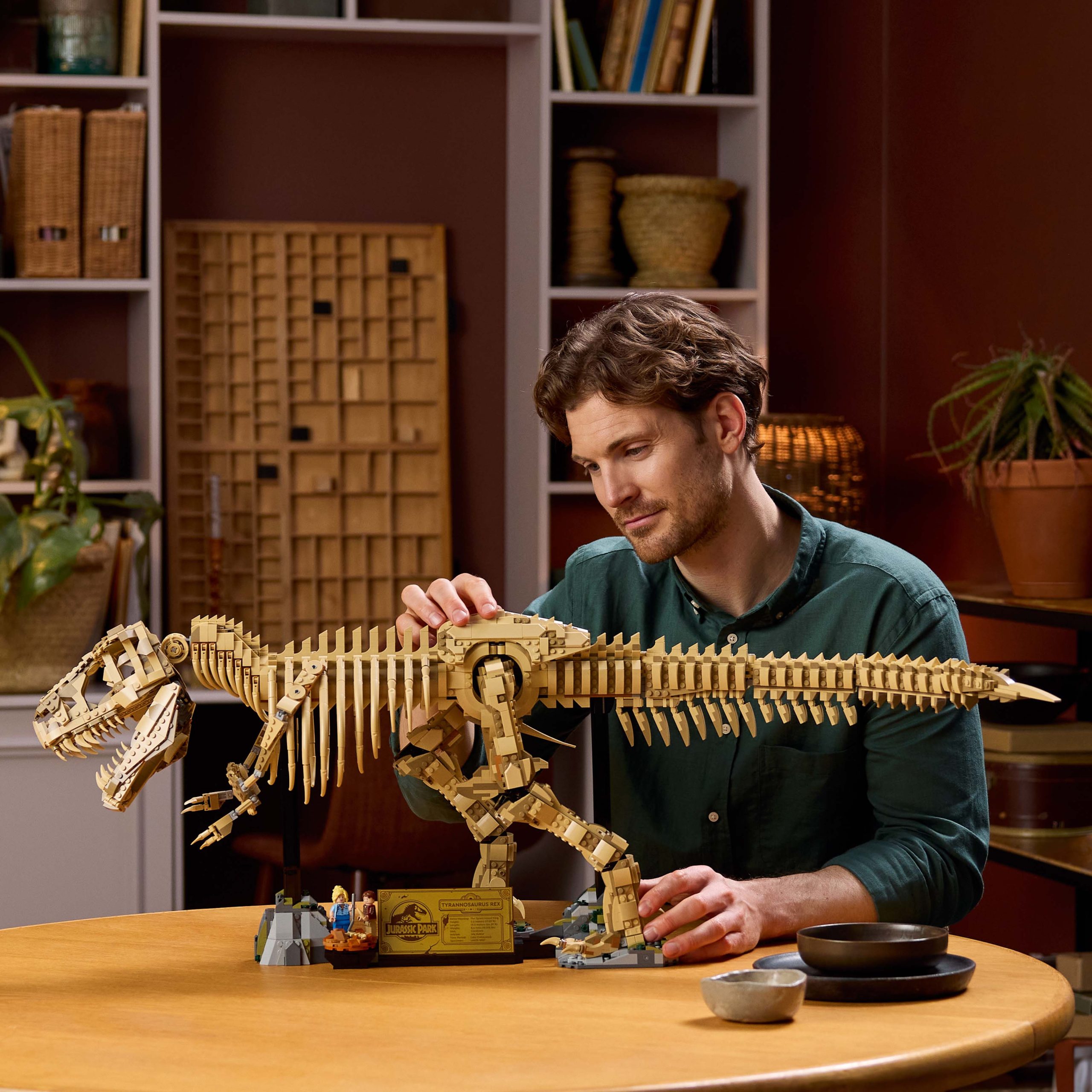 LEGO komt met gigantisch T-Rex-skelet