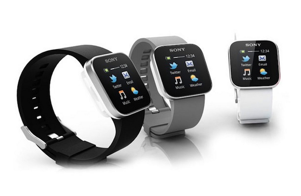 Eén jaar: Win een Logitech Mini Boombox of Sony Smartwatch