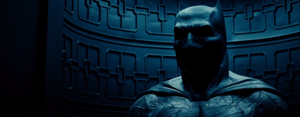 Bekijk de duistere trailer van Batman v Superman: Dawn of Justice